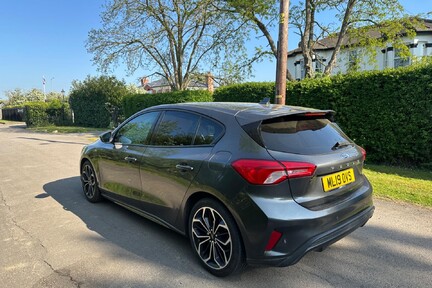 Ford Focus ST-LINE X 22