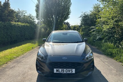 Ford Focus ST-LINE X 26