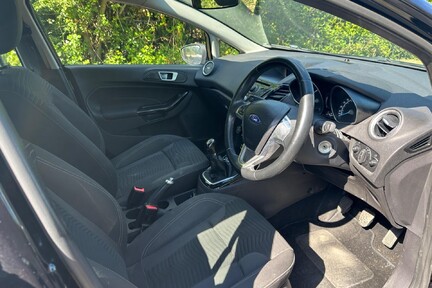 Ford Fiesta ZETEC 8