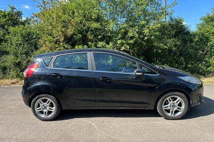 Ford Fiesta ZETEC 14