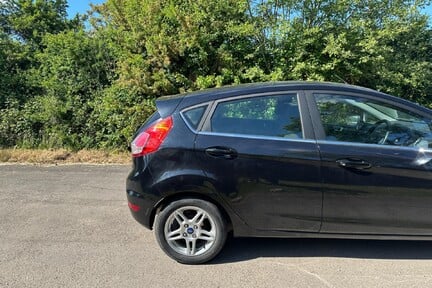 Ford Fiesta ZETEC 16