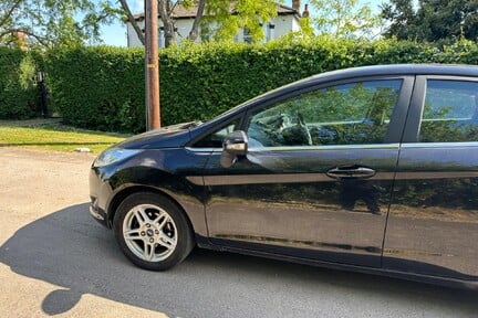 Ford Fiesta ZETEC 17