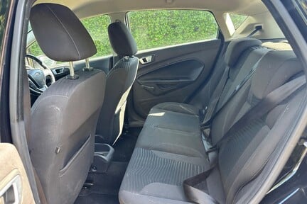 Ford Fiesta ZETEC 21