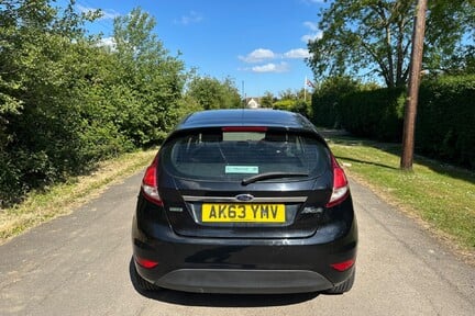 Ford Fiesta ZETEC 23