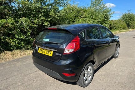 Ford Fiesta ZETEC 28
