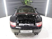 Porsche 911 CARRERA 4 30
