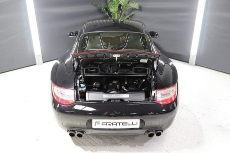 Porsche 911 CARRERA 4 30