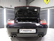 Porsche 911 CARRERA 4 31