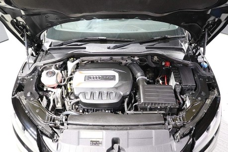 Audi TT TTS TFSI QUATTRO BLACK EDITION 9