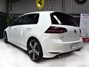 Volkswagen Golf R 17