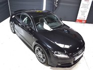 Audi TT TFSI BLACK EDITION 2