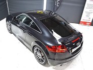 Audi TT TFSI BLACK EDITION 18