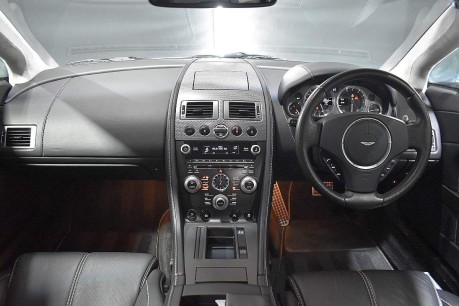 Aston Martin Vantage 4.7 V8 Sportshift Euro 4 2dr (Euro 4) 40