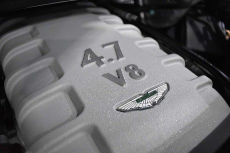 Aston Martin Vantage V8 10