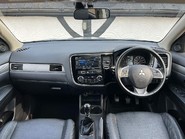Mitsubishi Outlander DI-D GX 4 32