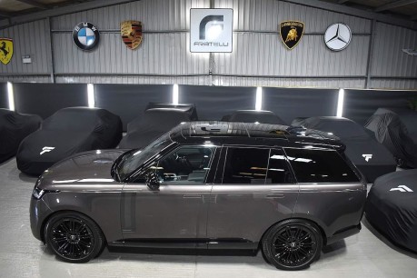 Land Rover Range Rover FIRST EDITION 18