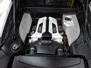 Audi R8 4.2 V8 Quattro 33