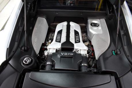 Audi R8 4.2 V8 Quattro 33