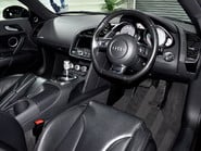 Audi R8 4.2 V8 Quattro 14