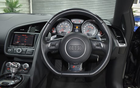 Audi R8 4.2 V8 Quattro 27