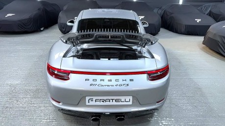 Porsche 911 CARRERA 4 GTS PDK 17