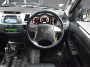 Toyota Hilux INVINCIBLE 4X4 D-4D DCB 36