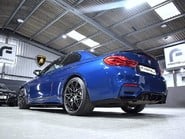 BMW M4 M4 COMPETITION 32