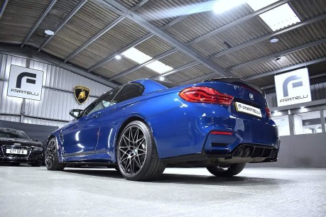 BMW M4 M4 COMPETITION 32