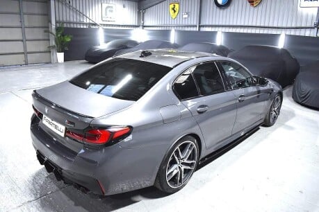 BMW M5 M5 COMPETITION 28