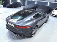 Jaguar F-Type R AWD 32