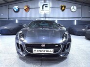 Jaguar F-Type R AWD 11