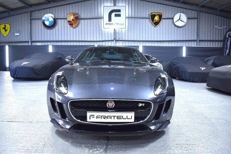 Jaguar F-Type R AWD 11