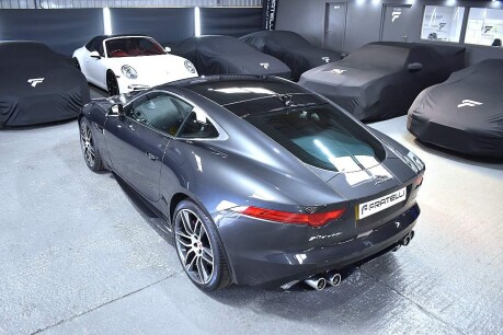 Jaguar F-Type R AWD 23