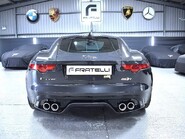 Jaguar F-Type R AWD 27