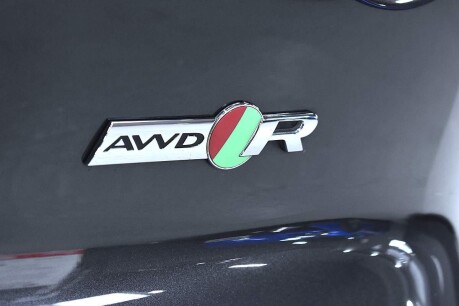 Jaguar F-Type R AWD 28