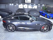 Jaguar F-Type R AWD 33