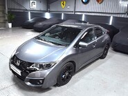 Honda Civic I-VTEC SPORT 10