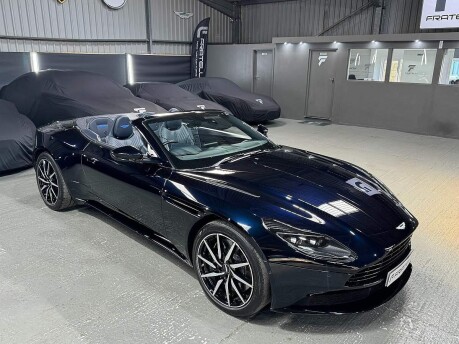 Aston Martin DB11 V8 VOLANTE 7