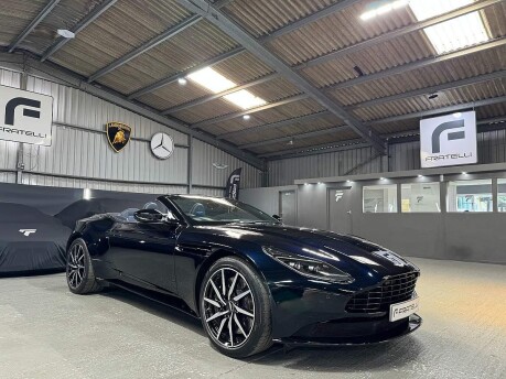 Aston Martin DB11 V8 VOLANTE 10