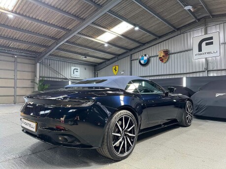 Aston Martin DB11 V8 VOLANTE 42