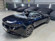 Aston Martin DB11 V8 VOLANTE 43