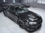 Nissan Skyline R34 GTR 4