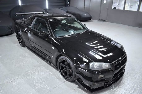 Nissan Skyline R34 GTR 4