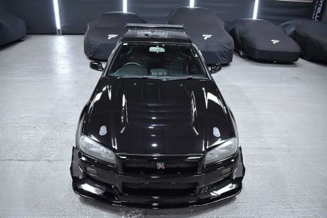 Nissan Skyline R34 GTR 5