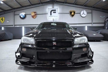 Nissan Skyline R34 GTR 7