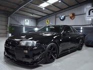 Nissan Skyline R34 GTR 17