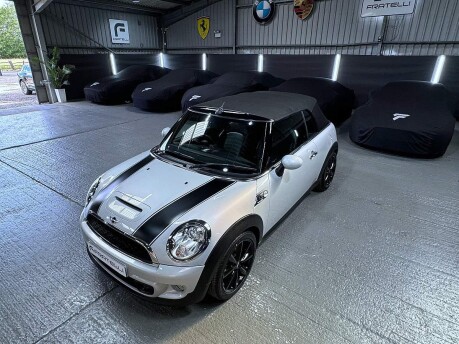 Mini Convertible COOPER S 18