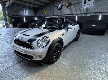 Mini Convertible COOPER S 19