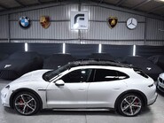 Porsche Taycan 4S CROSS TURISMO 12