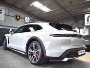 Porsche Taycan 4S CROSS TURISMO 17